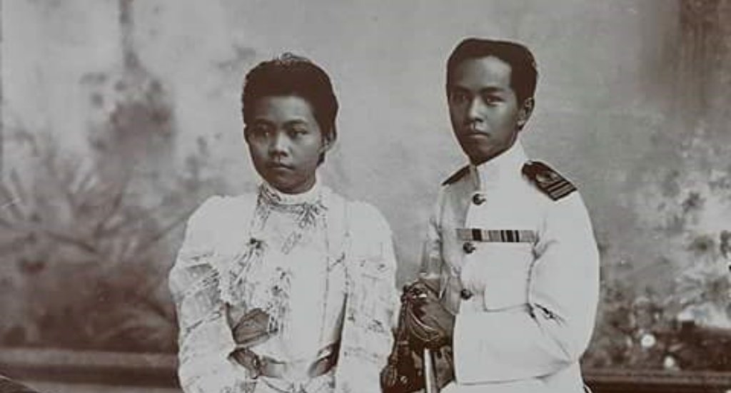 เสด็จเตี่ย กรมหลวงชุมพรฯ กับสมเด็จวังบูรพา