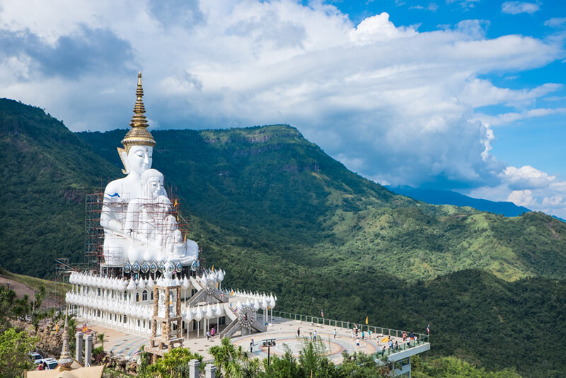วัดพระธาตุผาซ่อนแก้ว