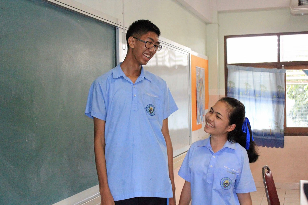 คนตัวสูง