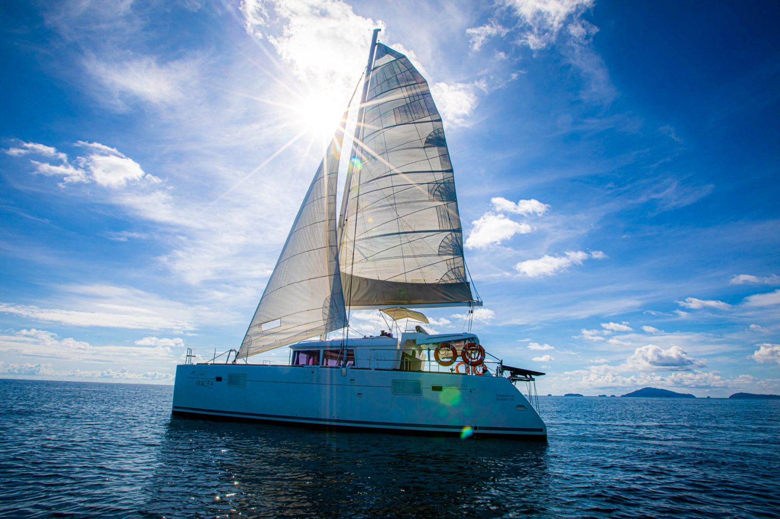 นั่งเรือ