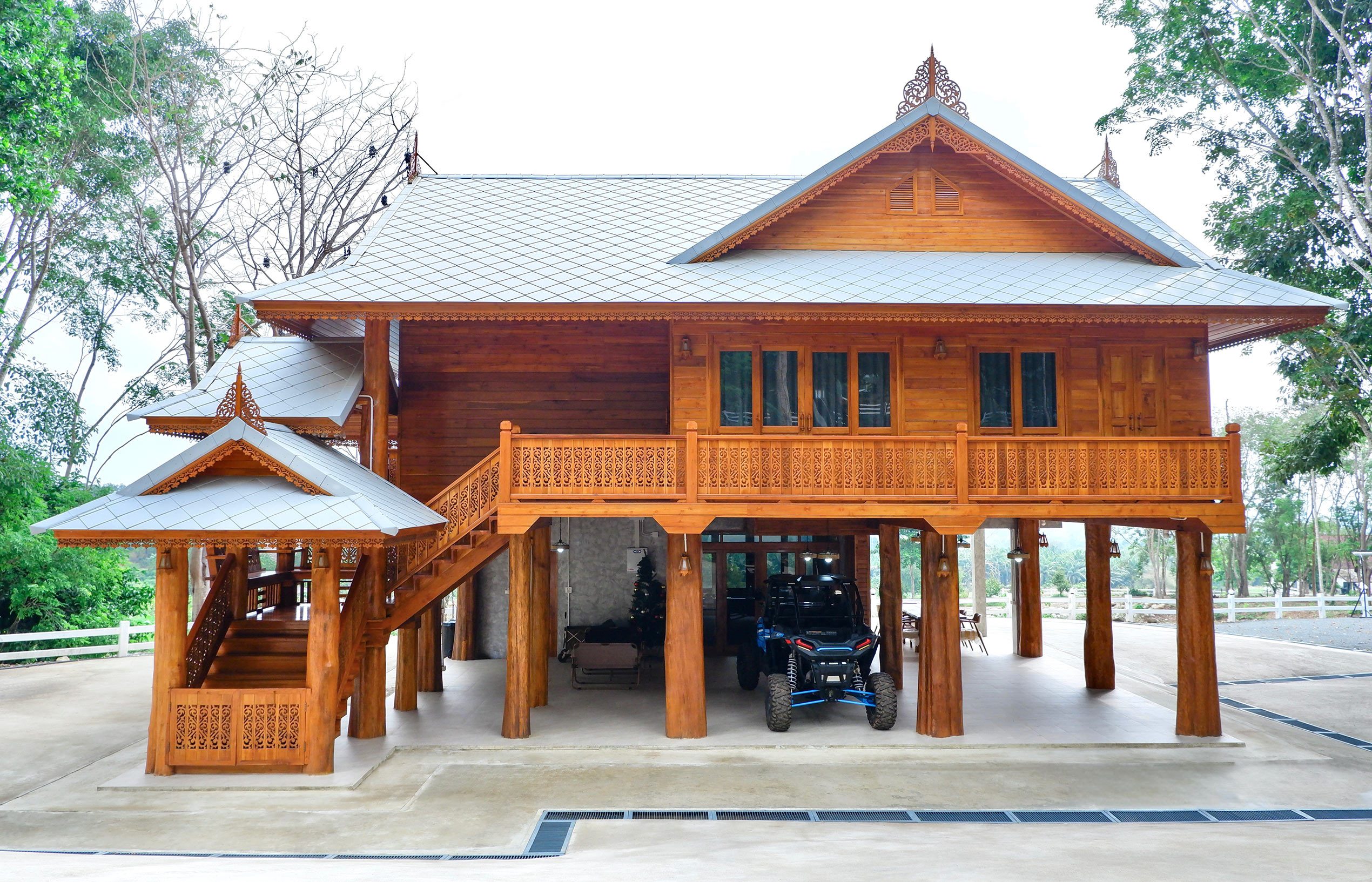 บ้านไม้สัก