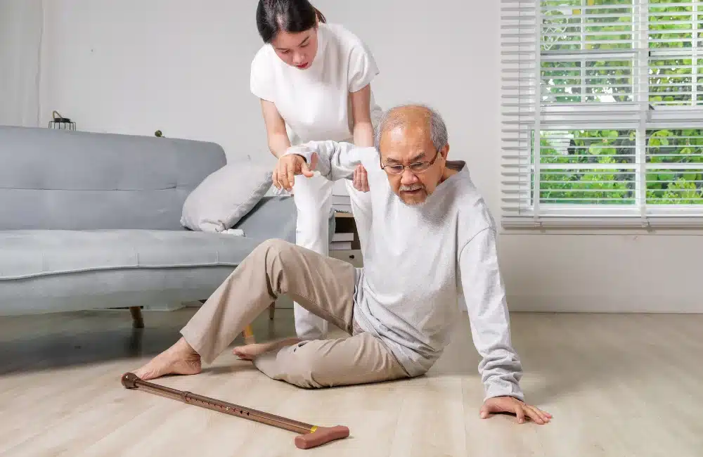 คนแก่ล้ม