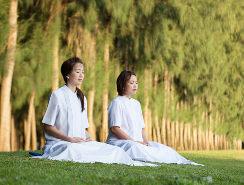 ไปปฏิบัติธรรม